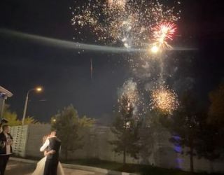 Парковый фейерверк на свадьбе